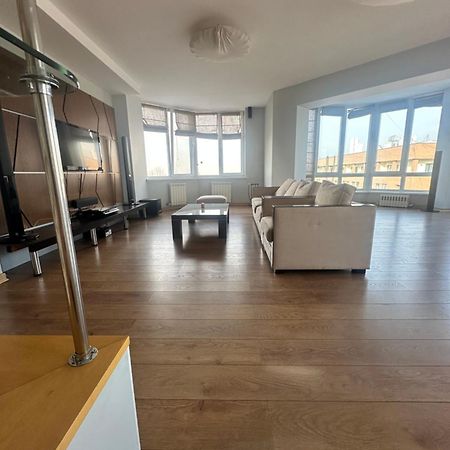 אלמטי Whitefort Apartment מראה חיצוני תמונה