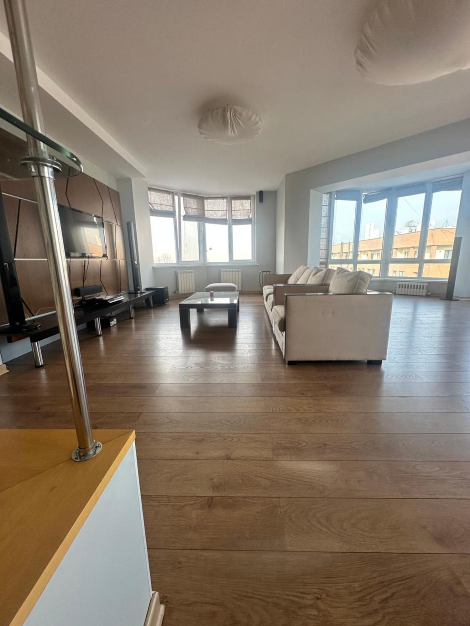 אלמטי Whitefort Apartment מראה חיצוני תמונה